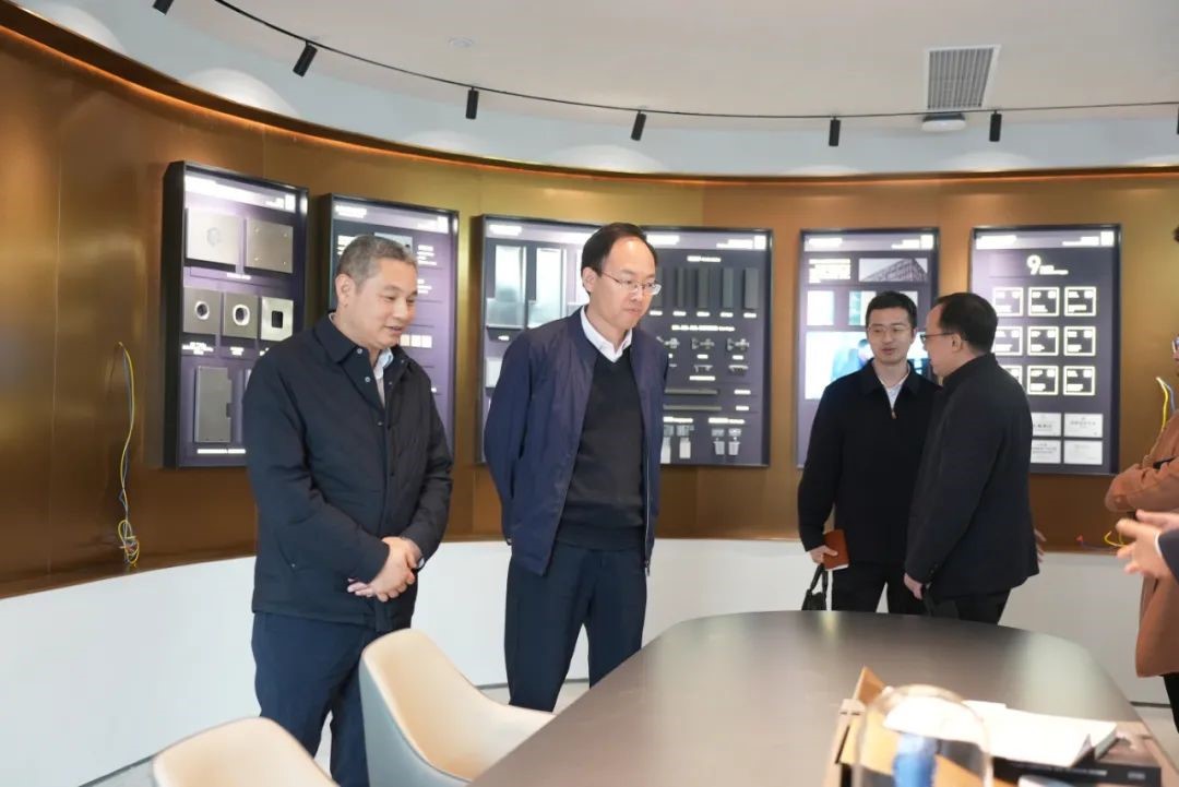 stainless-steel-cabinet-manufacturers-20250213-2.jpg