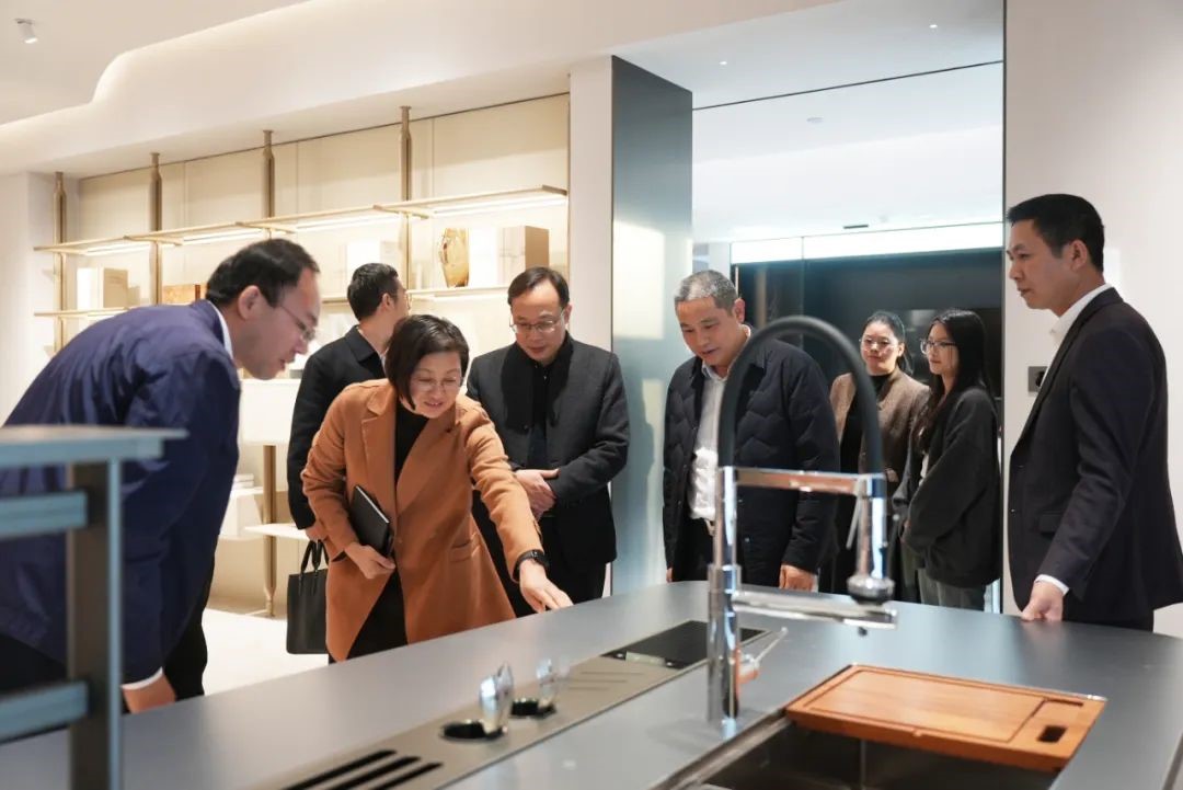 stainless-steel-cabinet-manufacturers-20250213-5.jpg