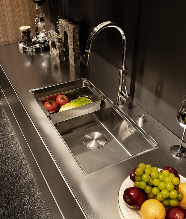 Why Is It Best to Choose Stainless Steel For Kitchen Cabinet?